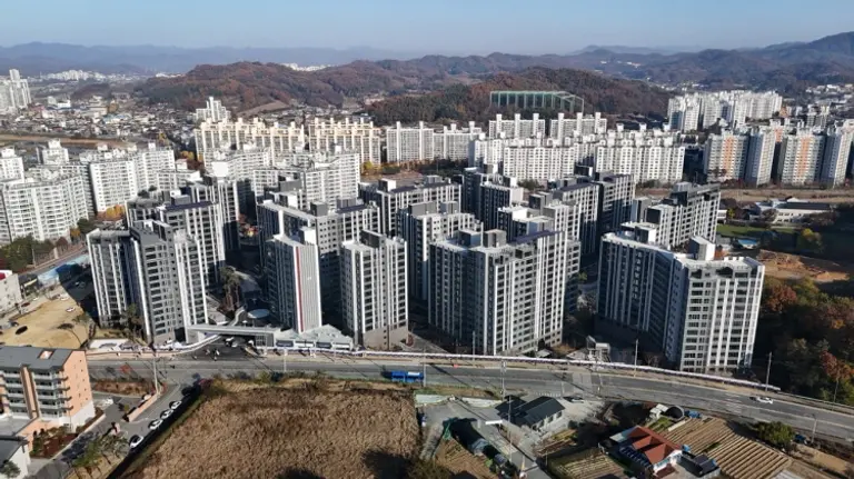 젊은 도시 탈바꿈한 원주, 신축 아파트 단지에 실수요자 발길
